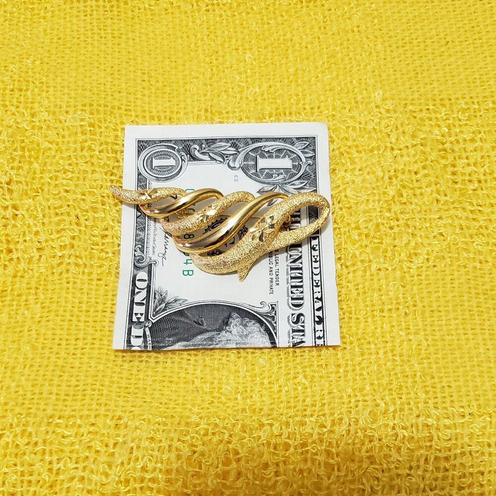 Sea Shell Brooch